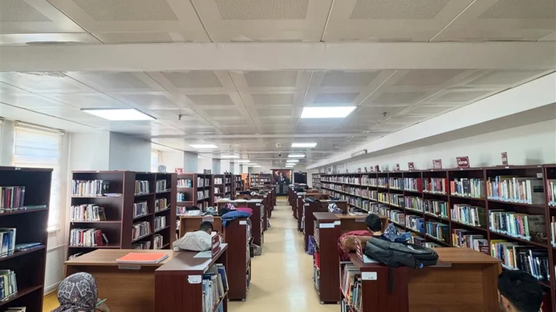 Kilis İl Halk Kütüphanesi Öğrencilere Modern Çalışma Alanları Sunuyor