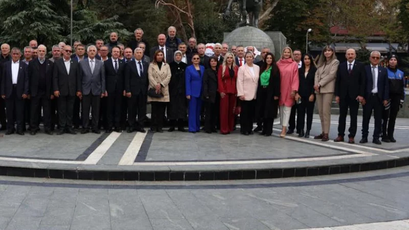 Kırklareli'nde 19 Ekim Muhtarlar Günü Çelenk Sunma Töreni Düzenlendi