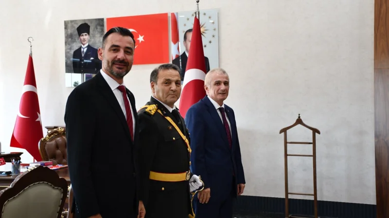 Manavgat'ta 30 Ağustos Zafer Bayramı Coşkusu: Tebrikler Kabul Edildi