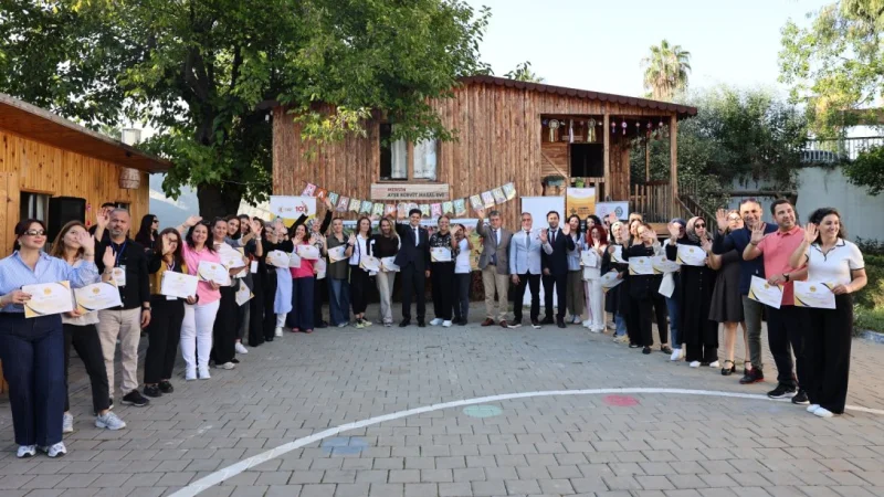 Mersin'de Öğretmenler İçin 'Eğitimde Oyunla Öğretim' Atölyesi Düzenlendi
