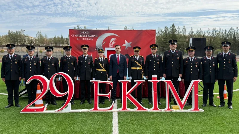 Midyat'ta 29 Ekim Cumhuriyet Bayramı Coşkuyla Kutlandı