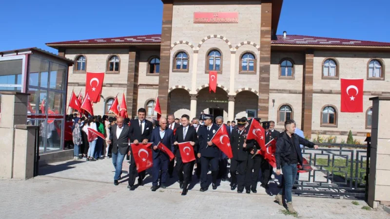 Muş Korkut'ta 29 Ekim Cumhuriyet Bayramı Coşkuyla Kutlandı