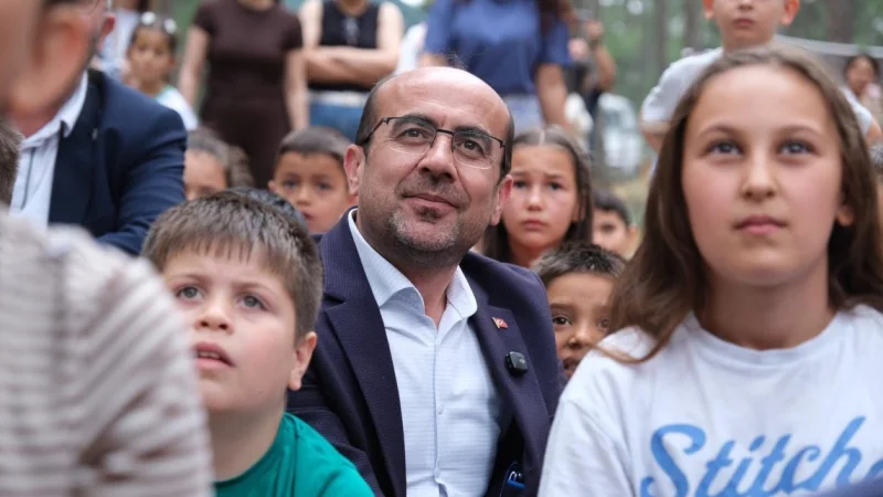 Orhaneli'de Yıl Sonu Sergisi ve Çocuk Şenliği Düzenlendi