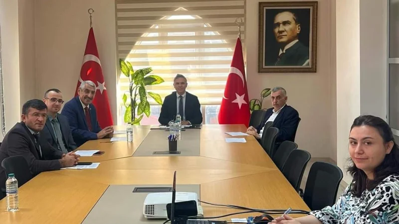 Rize Pazar'da Eğitim Vakfı Burs Başvuruları Değerlendirildi