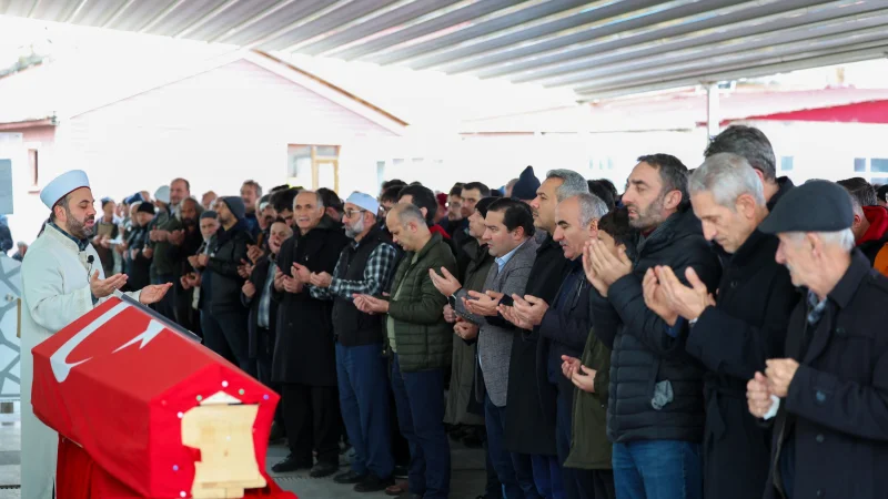 Rize'de Kıbrıs Gazisi Muhammet Aytemiz Son Yolculuğuna Uğurlandı