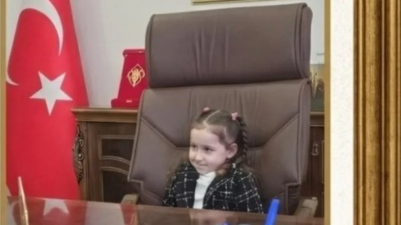 Sakarya'da Minik Eylül'den 23 Nisan'da Kaymakamlık Koltuğuna Temsili Devir