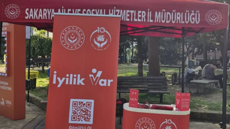 Sakarya'da Üniversite Öğrencilerine Yönelik “İyilik Var” Dijital Gönüllülük Uygulaması Tanıtıldı