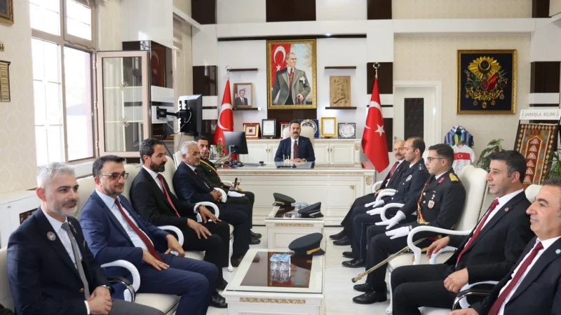 Şarkışla'da 30 Ağustos Zafer Bayramı Törenlerle Kutlandı