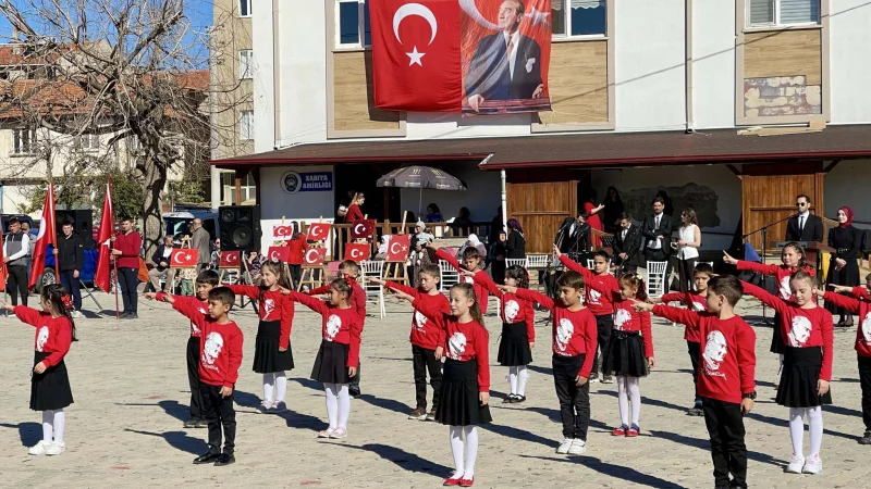 Sinanpaşa'da Cumhuriyetin 102. Yıldönümü Coşkuyla Kutlandı
