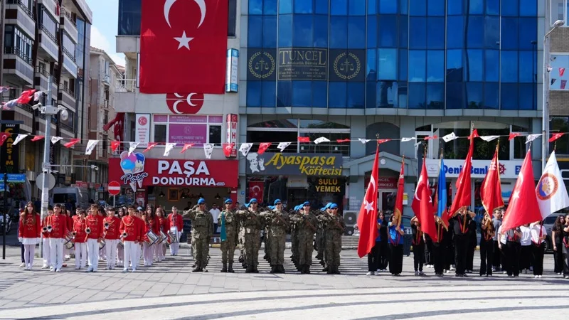 Tekirdağ'ın Saray İlçesinde 30 Ağustos Zafer Bayramı Coşkuyla Kutlandı