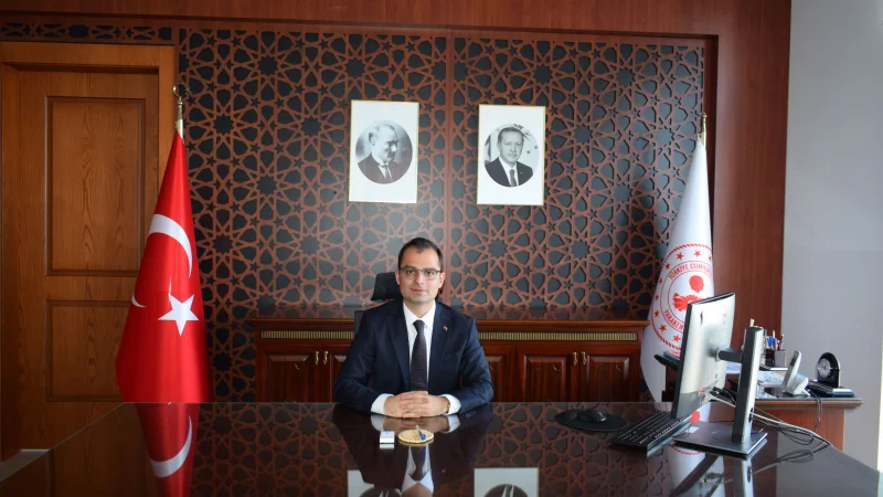 Yakakent Kaymakamı Taşyapan'dan 18 Mart Çanakkale Zaferi Mesajı