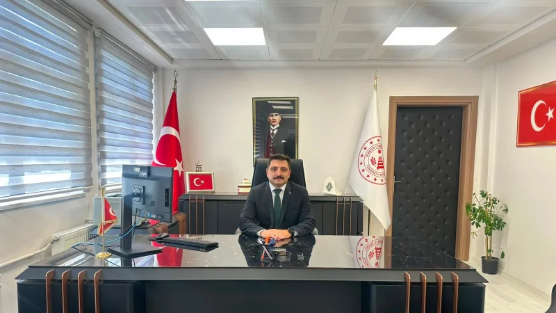 Yenifakılı Kaymakamlığı'nda Görev Değişimi: İsmail Kalender Göreve Başladı