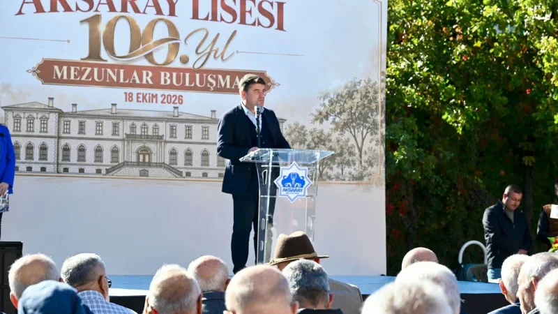 Aksaray Lisesi 100. Yılında Mezunlarını Aynı Avluda Buluşturdu
