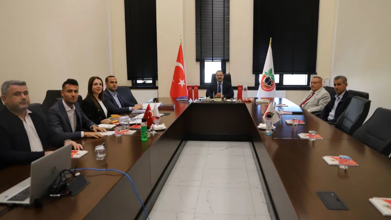 Altınözü'nde Sosyal Yardımlaşma ve Dayanışma Vakfı Mütevelli Heyeti Toplandı