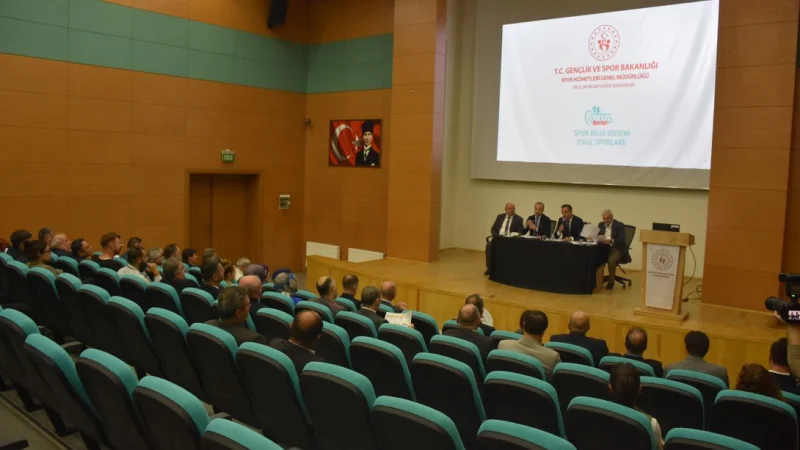 Artvin'de 2026-2027 Eğitim Öğretim Yılı Okul Sporları Planlama Toplantısı Yapıldı