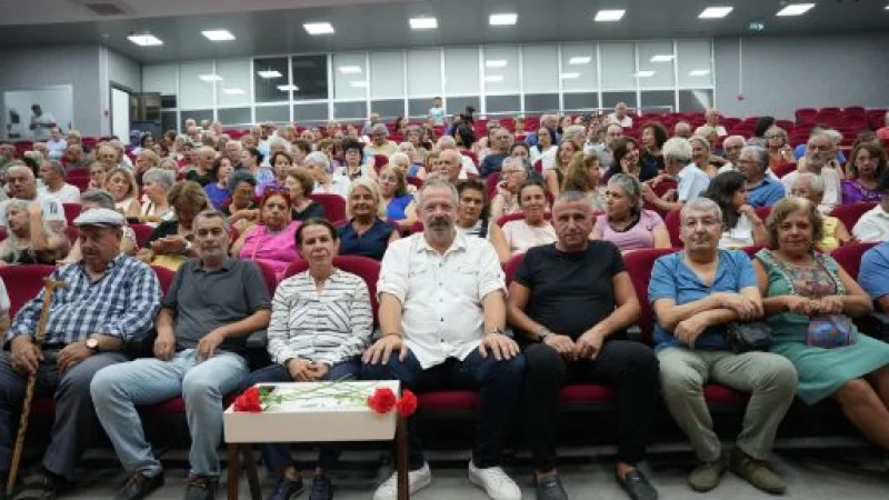 Balıkesir'in Gömeç İlçesinde Kurtuluş Konseri Coşkusu