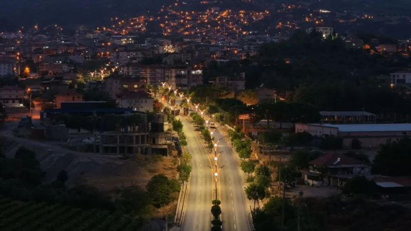 Denizli'nin dört ilçesinde aydınlatma sistemleri yenilendi