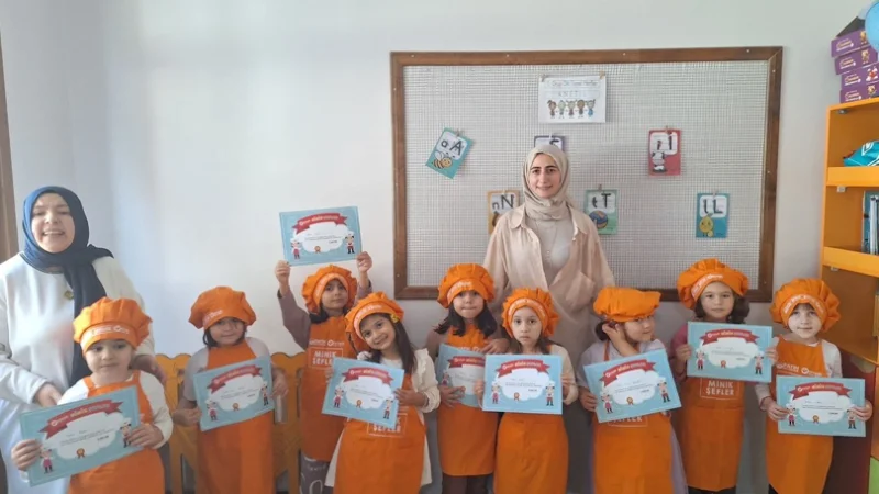 Fatih'te Minik Şefler Sağlıklı Yaşam İçin Mutfakta Buluştu