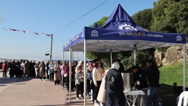 Gebze'de Kadınlar İçin Eskihisar Sahili'nde Yürüyüş ve Spor Etkinliği Düzenlendi