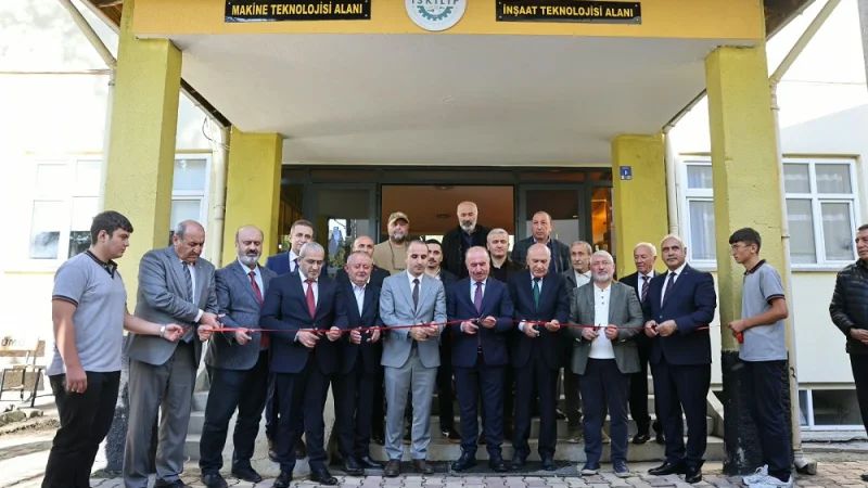 İskilip Mesleki ve Teknik Anadolu Lisesine Yeni CNC Makineleri Kazandırıldı