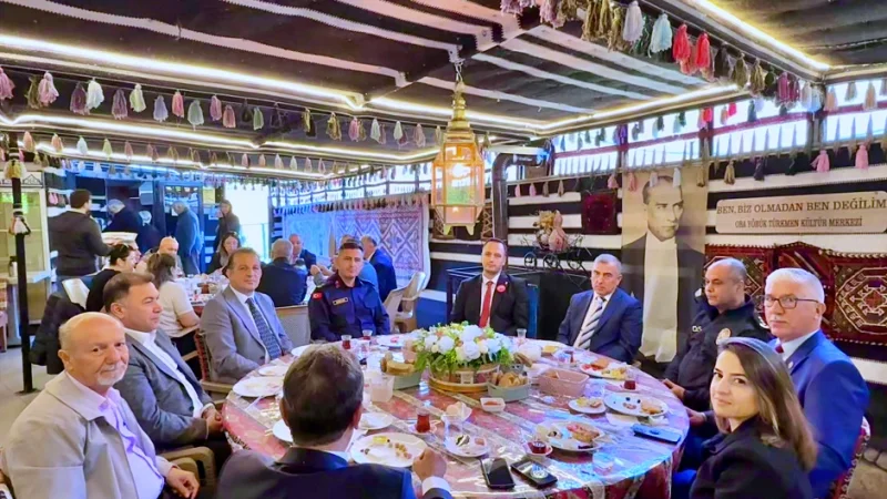 İzmir Bornova'da 19 Ekim Muhtarlar Günü Dolayısıyla Etkinlik Düzenlendi