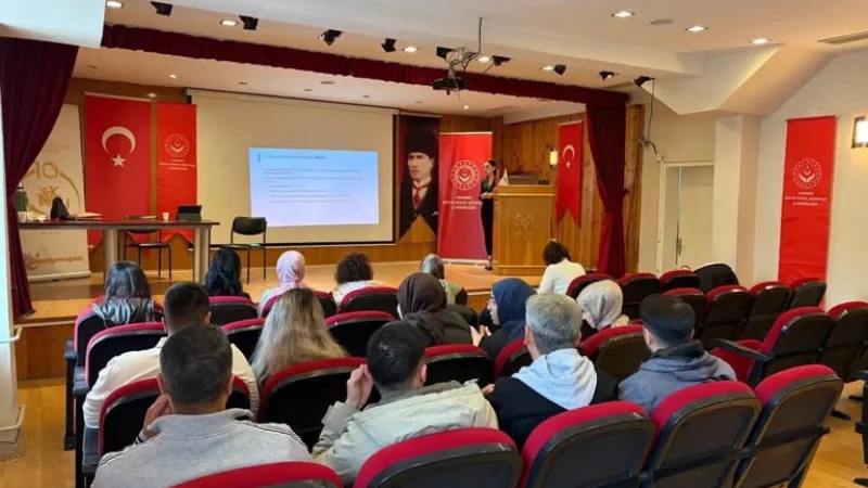 Karabük'te Göreve Yeni Başlayan Bakım Personeline Yönelik Eğitim Programı Tamamlandı