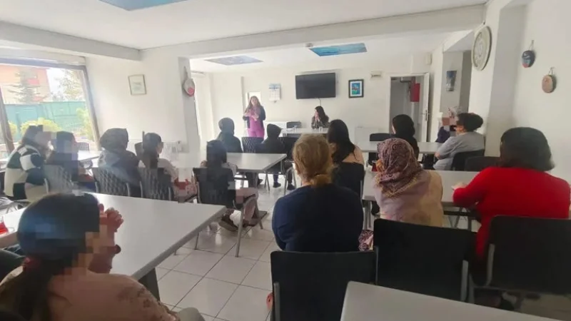 Karabük'te KETEM İş Birliğiyle Meme Kanseri Farkındalık Eğitimi Düzenlendi