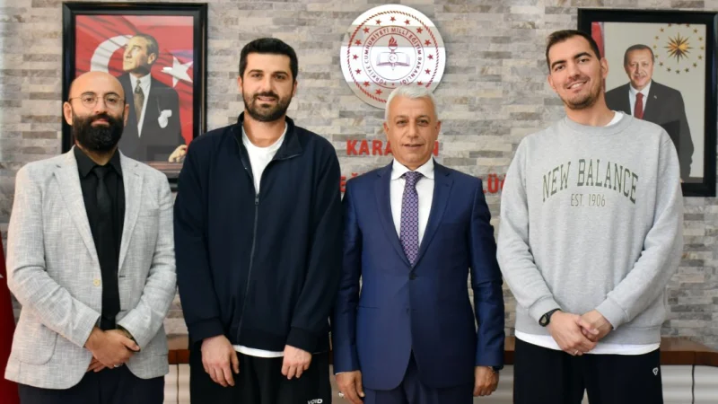 Karaman'ın Şampiyon Öğrencileri Bölge Yarışması Öncesi İl Müdürü Kılınç'ı Ziyaret Etti