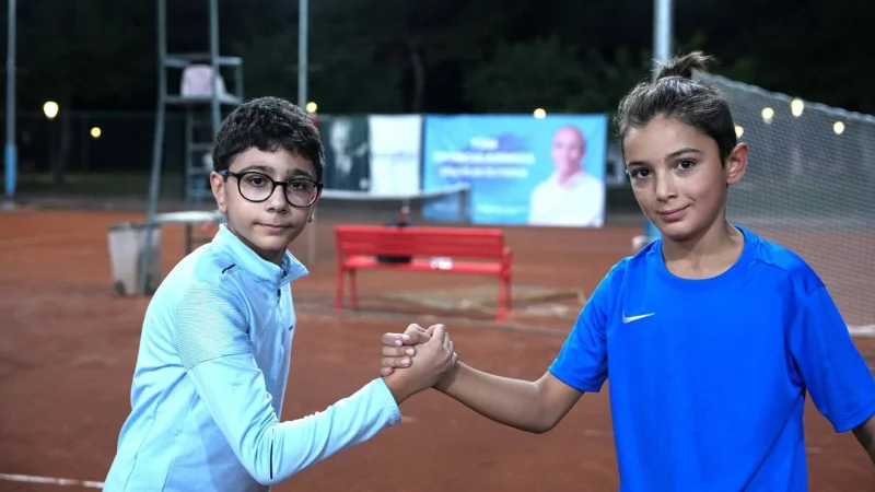 Konyaaltı'nda Cumhuriyet Bayramı Spor Şenlikleri Heyecanı Sürüyor