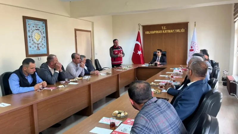 Konya'da Muhtarlara Yönelik Koruyucu Aile ve Şiddetle Mücadele Eğitimi Düzenlendi