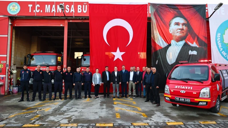Manisa Büyükşehir Belediyesinden Kula'nın Kırsal Mahallelerine Su Tankeri Desteği