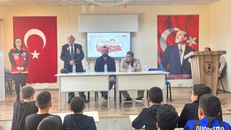 Mersin'de Gaziler Öğrencilerle Buluştu: Vatan Sevgisi ve Bilinci Anlatıldı