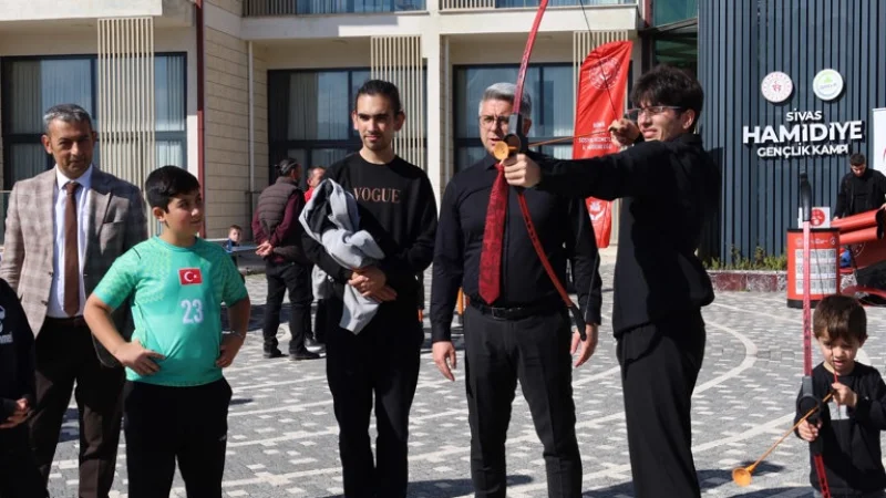 Sivas'ta 'Dijital Detoks' Etkinliği ile Aileler Ekranlardan Uzaklaştı