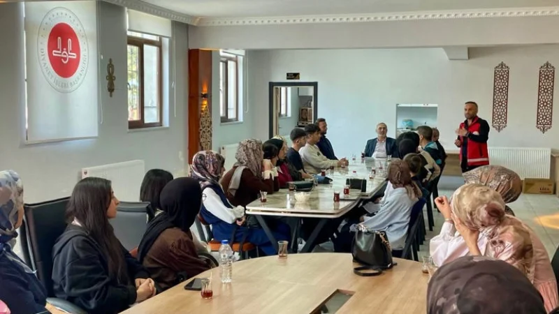 Adıyaman'da Öğrencilere Sınav Kaygısı ve Stres Yönetimi Eğitimi