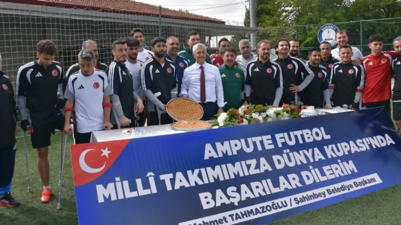 Ampute Futbol Milli Takımı'nın Dünya Kupası Kampı Şahinbey'de Başladı