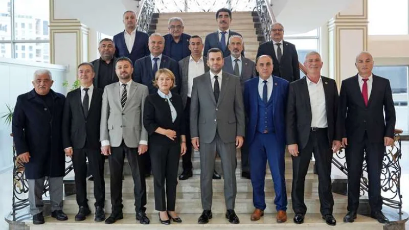 Ataşehir'de 19 Ekim Muhtarlar Günü Kapsamında Tören ve Ziyaret Programı Düzenlendi