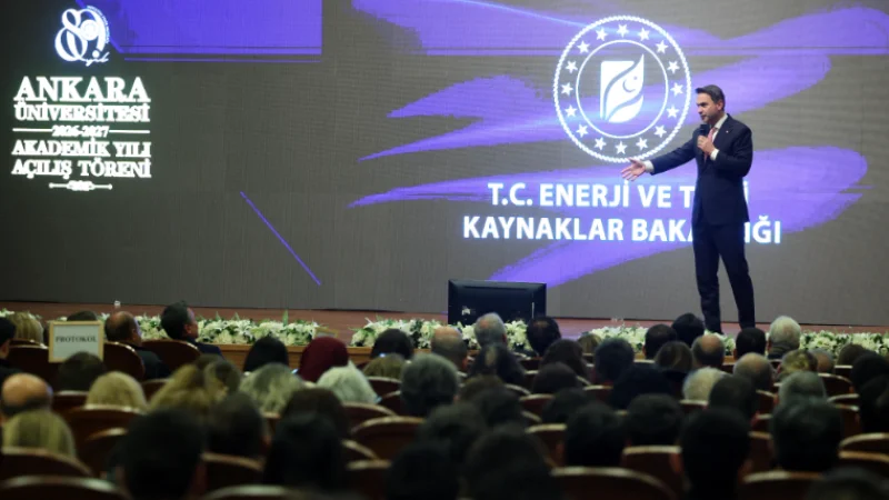 Bakan Bayraktar'dan Ankara Üniversitesi'nde Enerji Vizyonu Açıklaması