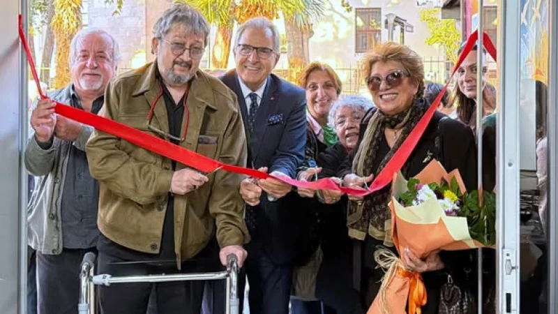 Bandırma'da Mustafa Selçuk'un Modern Resim Sergisi Sanatseverlerle Buluştu