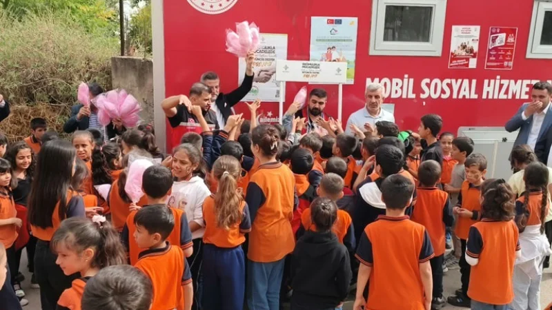 Batman'da 'İyilik Var' Projesi ile Çocuklara Sosyal Destek
