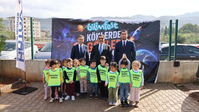 Defne'de 'Köklerden Göklere' Bilim Şenliği Kapılarını Açtı