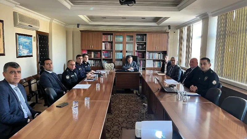Elmadağ'da Kadına Yönelik Şiddetle Mücadele Toplantısı Düzenlendi