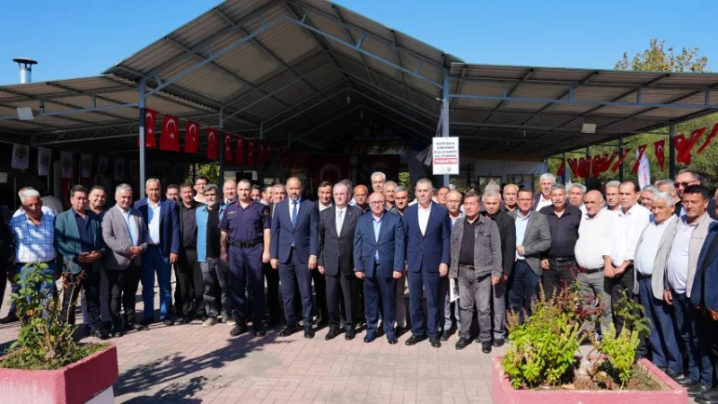 Erdemli'de Muhtarlar Buluşması: Asfalt ve Yatırım Açıklaması