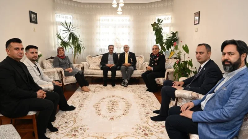 Erzurum'da Kıbrıs Gazisi Ferit Işık'a Vefa Ziyareti