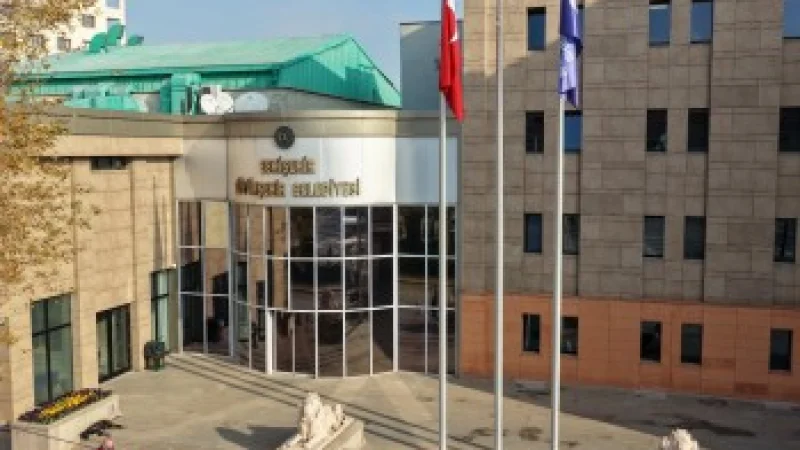 Eskişehir Büyükşehir Belediyesi Büfe, Çay Bahçesi ve Otopark İçin İhaleye Çıkıyor