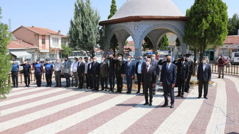 Günyüzü'nde 30 Ağustos Zafer Bayramı Çelenk Sunma Töreni Düzenlendi