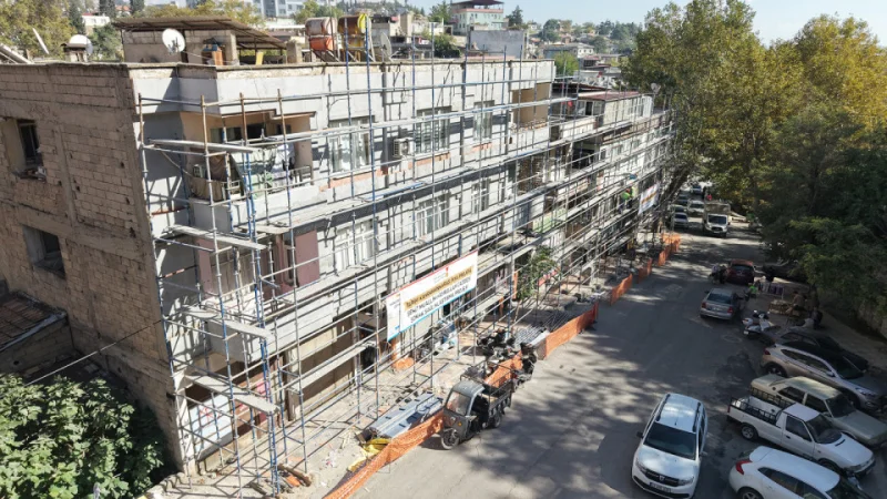 Kahramanmaraş Kalesi Çevresinde Sokak Sağlıklaştırma Çalışmaları Sürüyor
