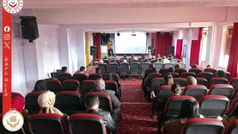 Kars'ın Digor İlçesinde Kadına Yönelik Şiddet ve Erken Yaşta Evlilikle Mücadele Eğitimi Verildi