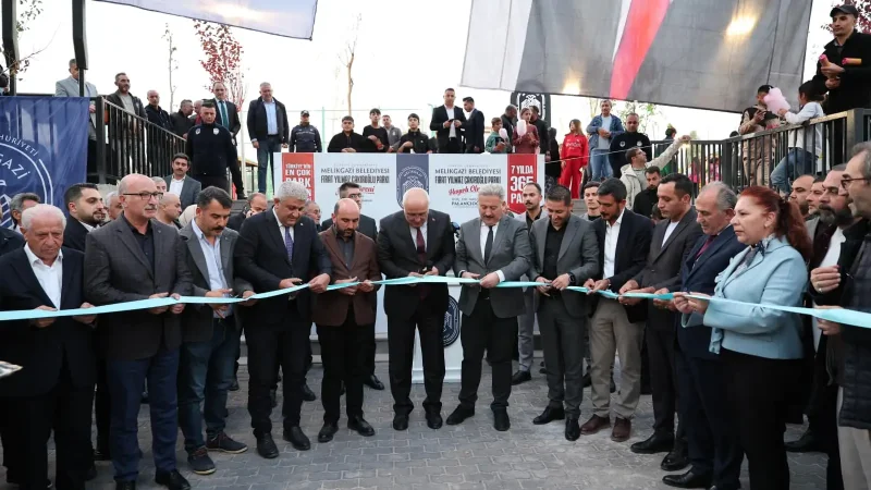 Kayseri'de Fırat Yılmaz Çakıroğlu Parkı Hizmete Açıldı