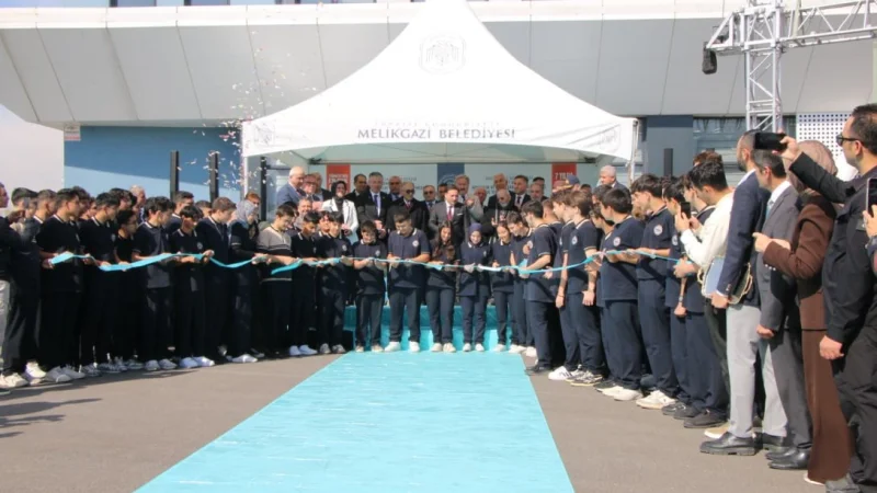 Kayseri'de Havacılık ve Uzay Teknolojileri Mesleki ve Teknik Anadolu Lisesi Tanıtıldı