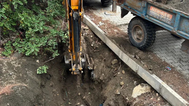 Kemer'de Altyapı ve Onarım Çalışmaları Devam Ediyor